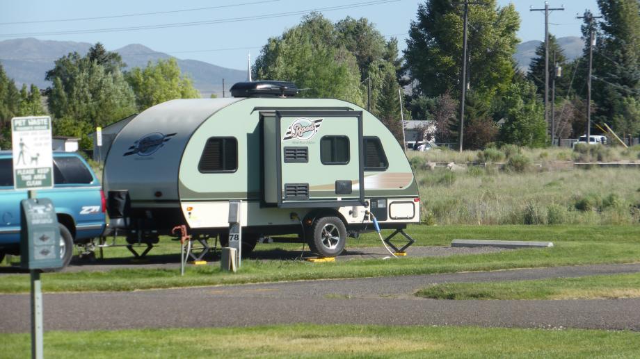 een super kleine caravan met slide out, zie je bij ons nooit